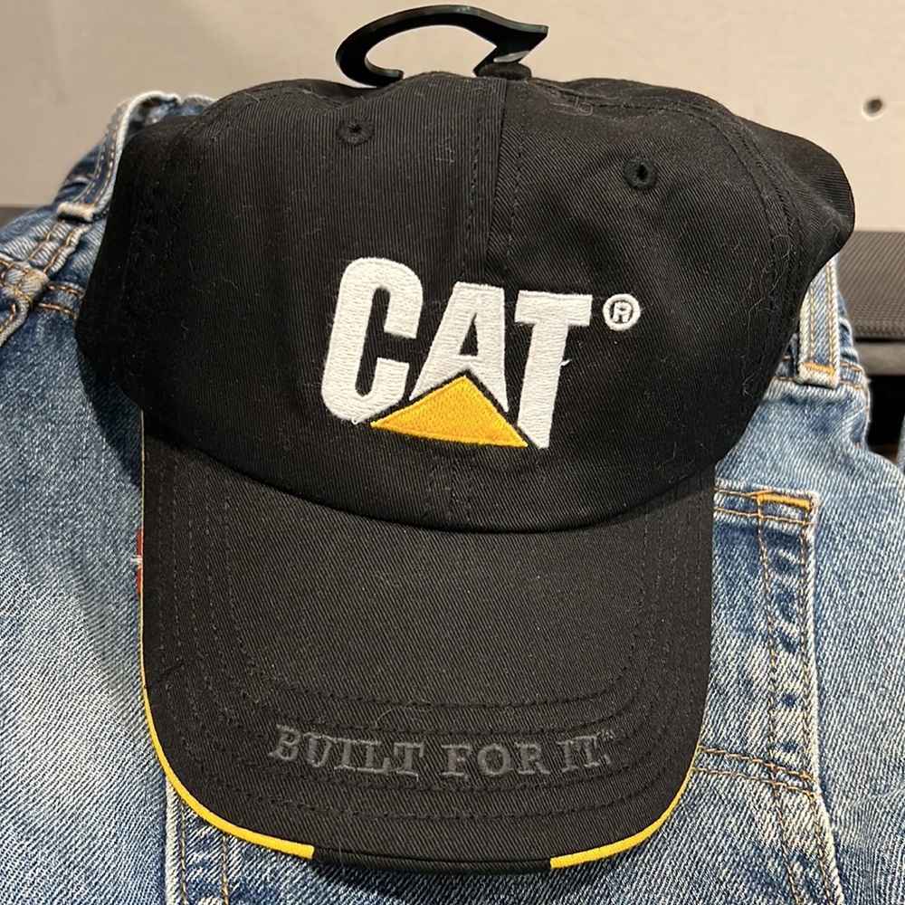NWT CAT “Built For It” Logo Baseball Cap
